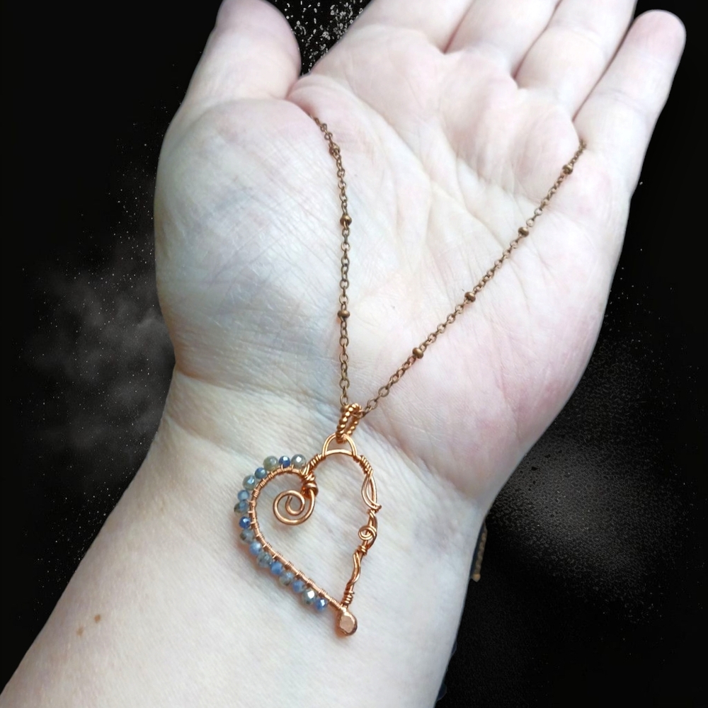 Artisan Copper Wire Heart Necklace – Labradorite & Sapphire Beads - Picture 5 of 6